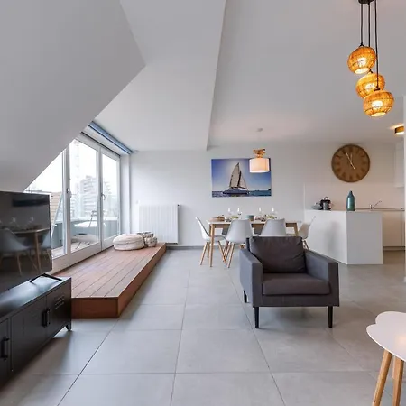 Catamaran - Bright Duplex With Balcony And Stunning View Over The Port Of Ostend * 오스텐드