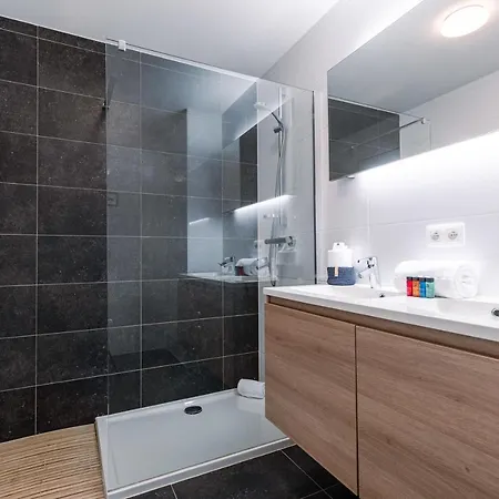 Catamaran - Bright Duplex With Balcony And Stunning View Over The Port Of Ostend * Οστένδη